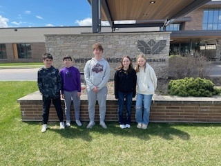 Students standing at WWH.