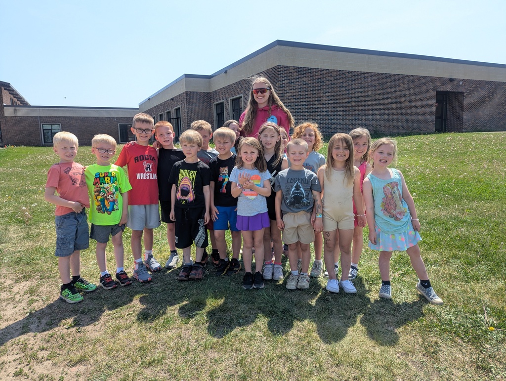 Kindergarten class with TAP student.