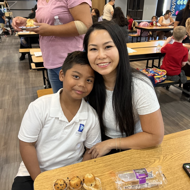 muffins with mom