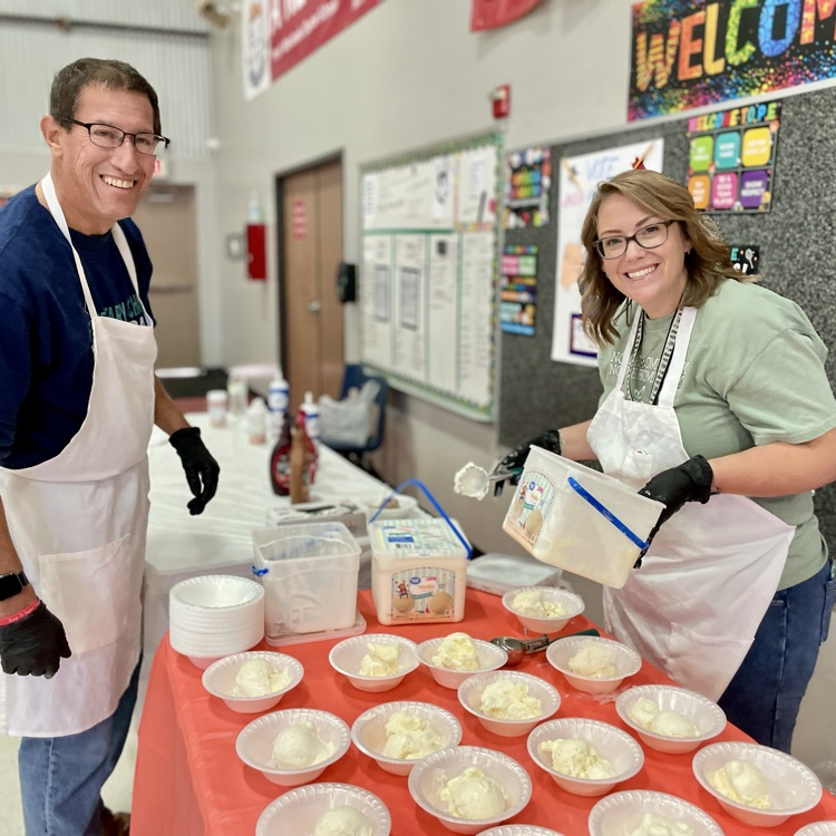 teachers with icecream