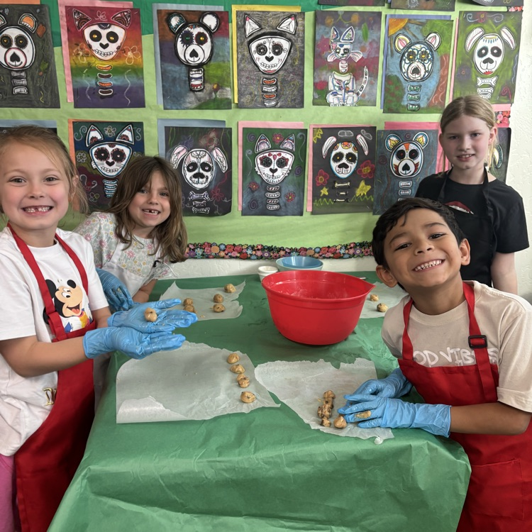 kids baking