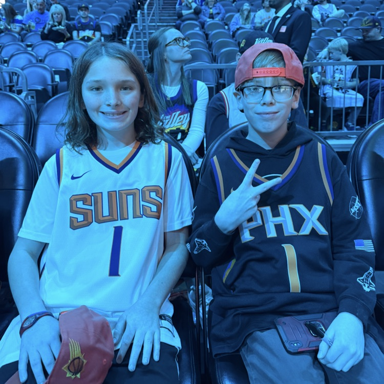 kids at basketball game 