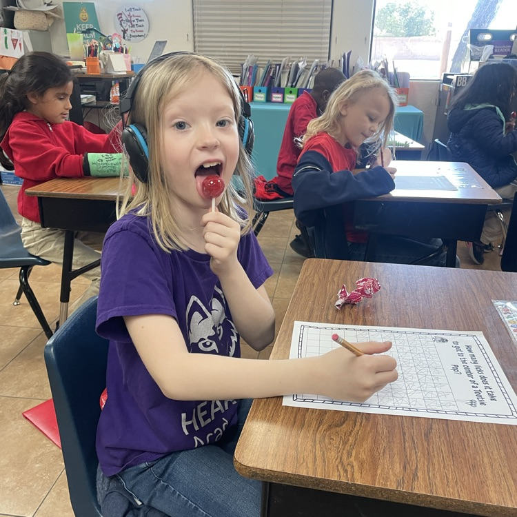 children with lollipops