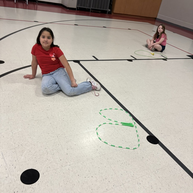 kids with letter ropes