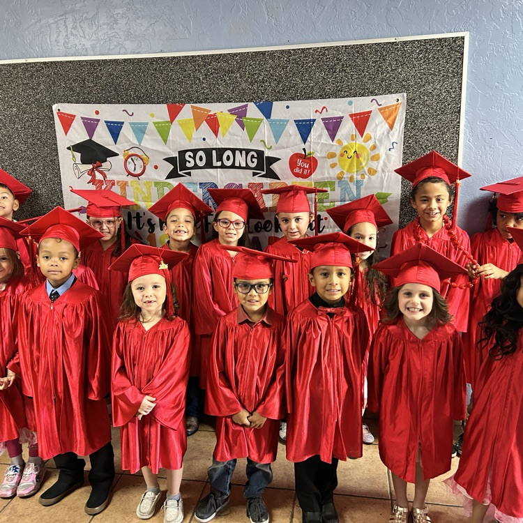 graduating kids