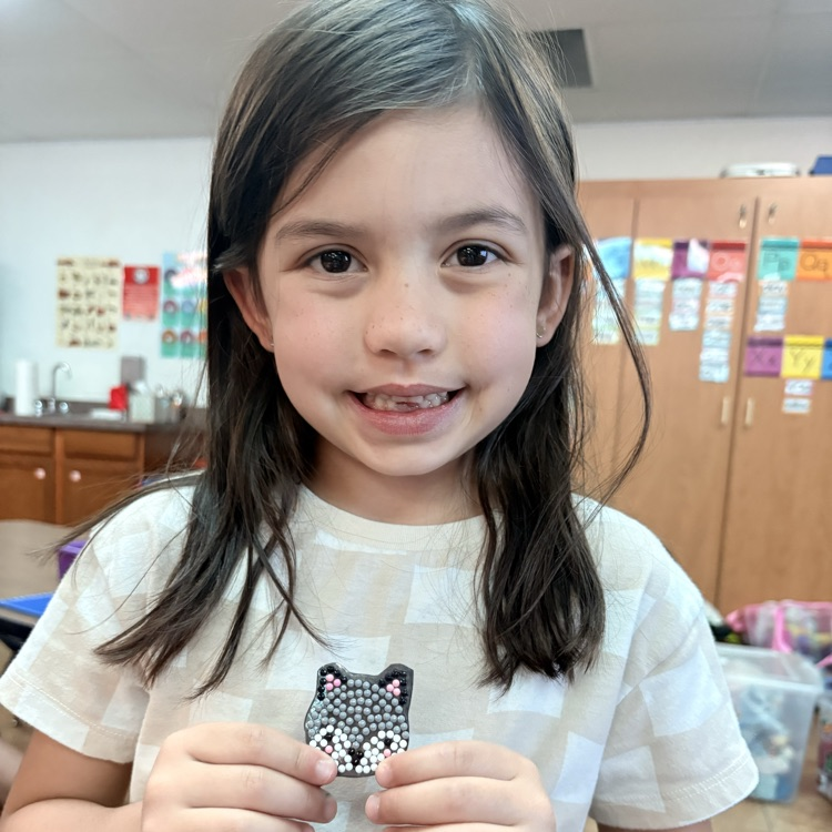 child with art