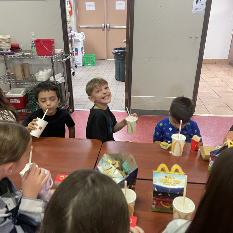 kids eating