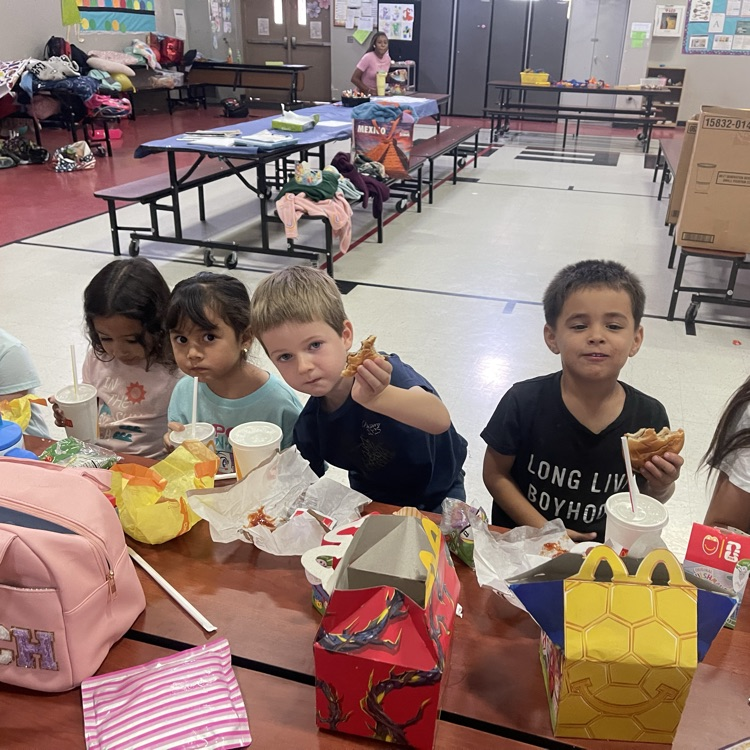 kids eating