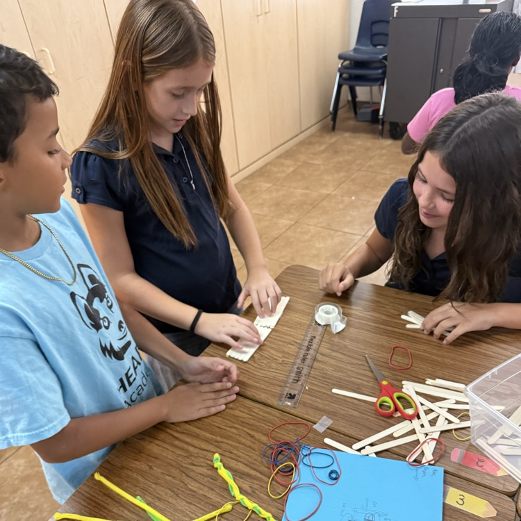 kids building