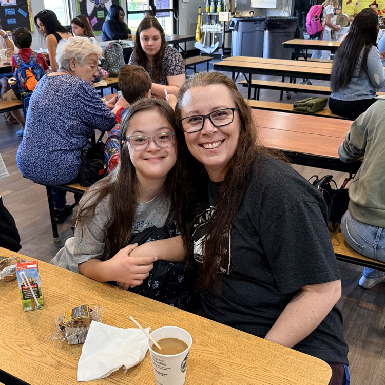 muffins with mom