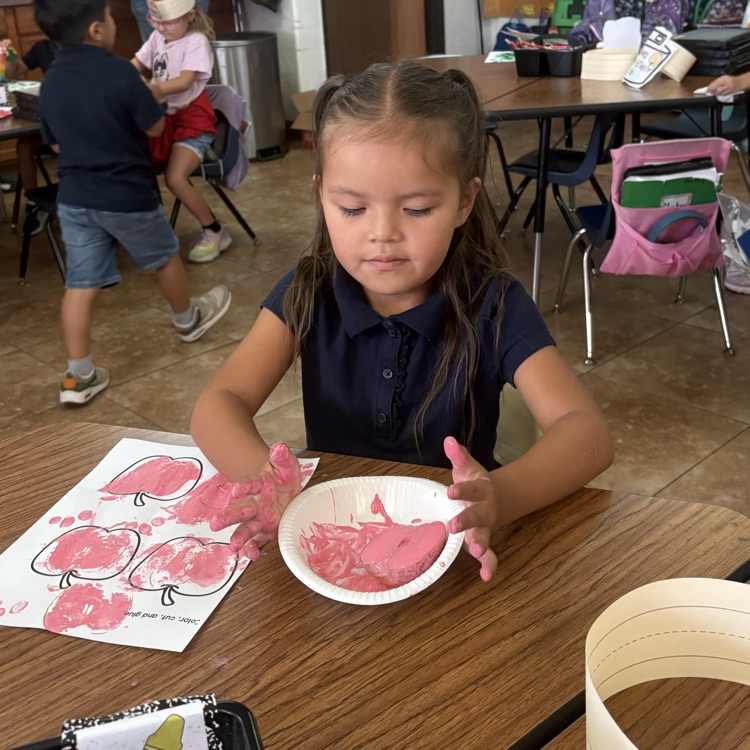 child painting 