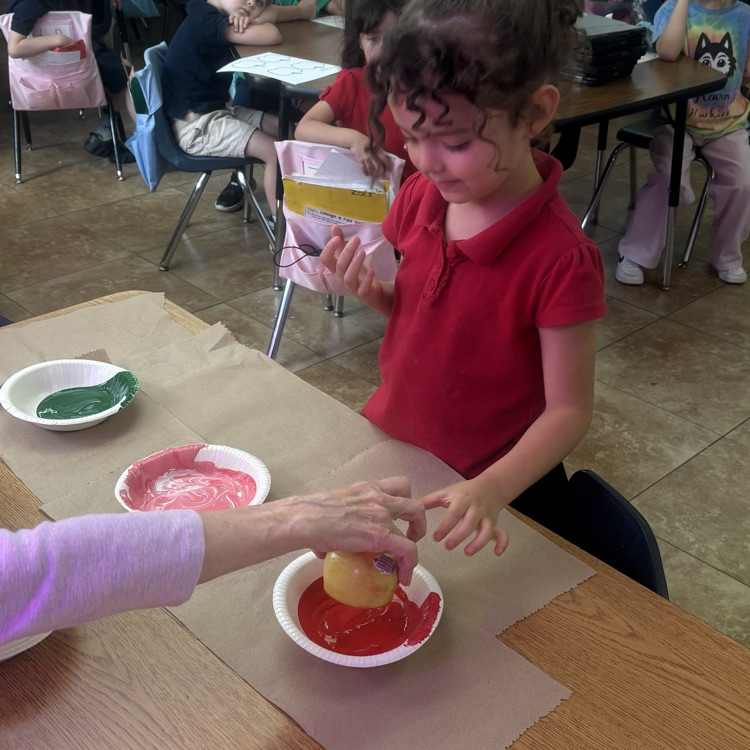 child painting 