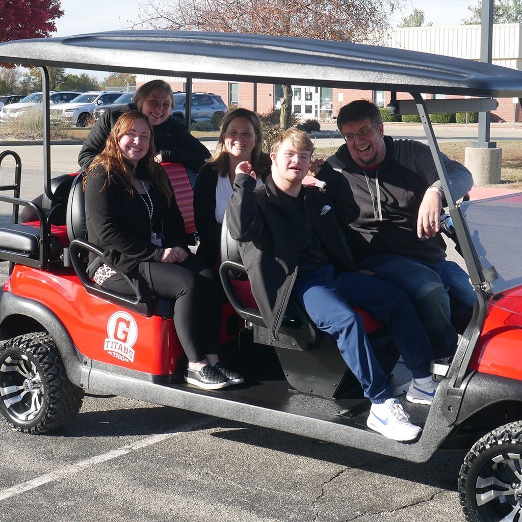GHS students in the Titan Taxi