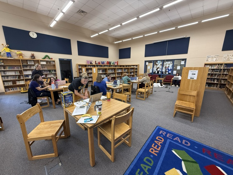 Elementary teachers are spending their morning with Jenna from Compass identifying and unpacking the new SD math standards. This work will lead to our Standards Based Learning (SBL) in math.