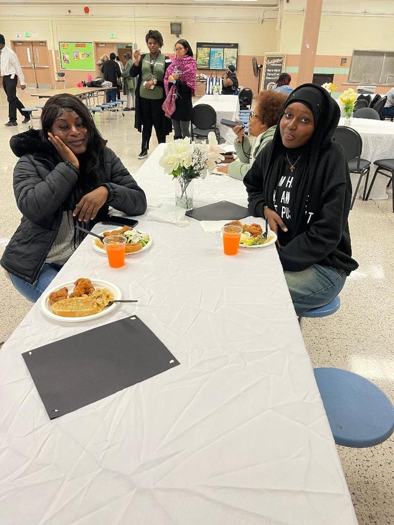 Dinner_serve