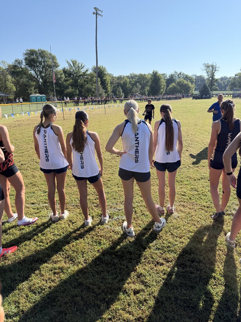 Girls getting ready for their race.