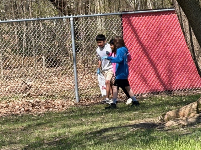 earth day clean up 4