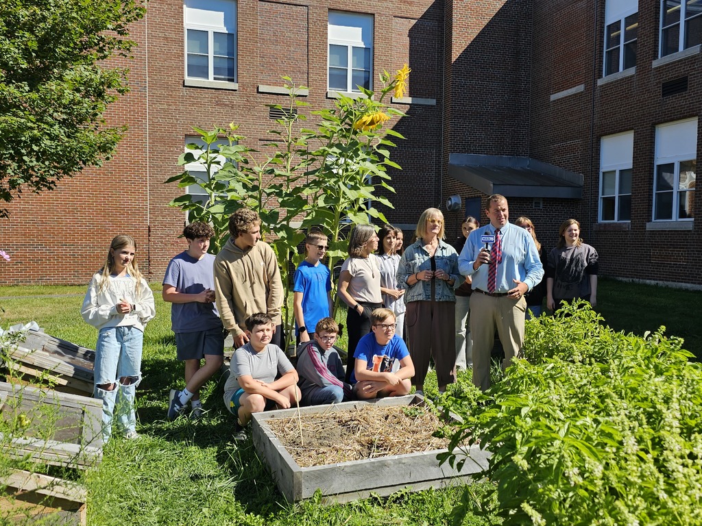 Exciting Times at the JFDS Garden!   Our garden beds are absolutely bursting with fresh veggies! This week, students are diving into hands-on cooking by making delicious salsa and pesto using our very own garden produce.   We're also thrilled to share that our students were recently featured as guests on WABI TV 5's garden segment! It was a fantastic opportunity to showcase their hard work and passion for gardening.  #WeAreBangor #SchoolGarden #WABITV5 #FreshFromTheGarden