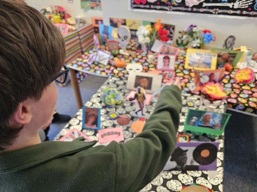 Spanish 3 students at Bangor High embraced the spirit of Dia de los Muertos by researching and honoring the lives of famous figures. They shared their findings in Spanish, discussing the incredible accomplishments and experiences of these influential individuals. #WeAreBangor