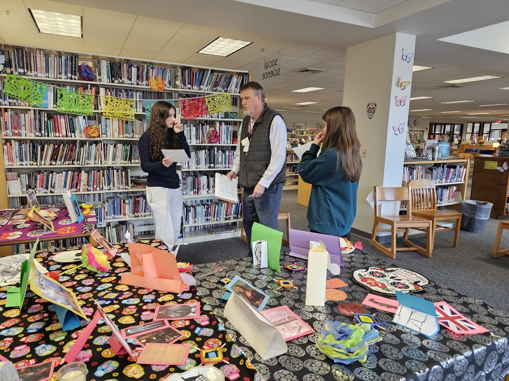 Spanish 3 students at Bangor High embraced the spirit of Dia de los Muertos by researching and honoring the lives of famous figures. They shared their findings in Spanish, discussing the incredible accomplishments and experiences of these influential individuals. #WeAreBangor