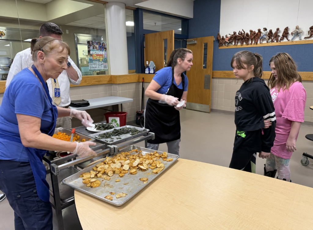 Did you know that JFDS has a garden? Thanks to a hard-working Garden Club crew, we were able to harvest and share over fifty pounds of food with our school during our lunch service this fall. This year, our largest crops were potatoes, carrots, kale, garlic, basil, and tomatoes.