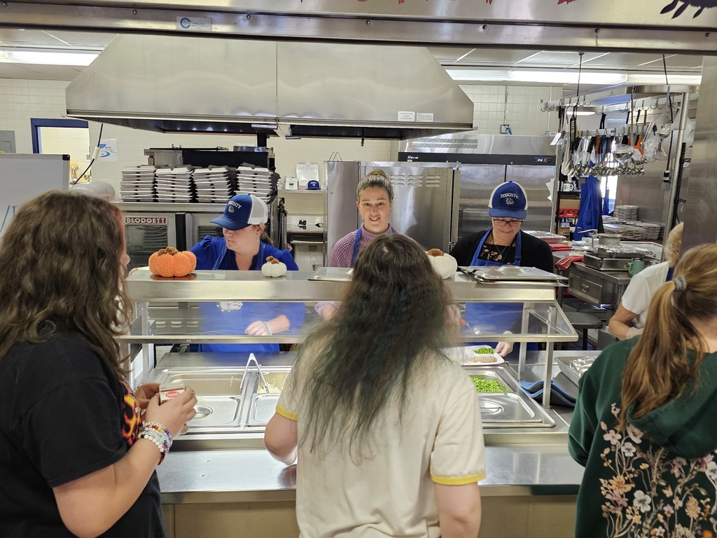Thank you to members of the superintendent's office for being our guest servers at Doughty today! Thanksgiving lunch is one of our largest serving days of the year. You served 267 students and 42 staff today!