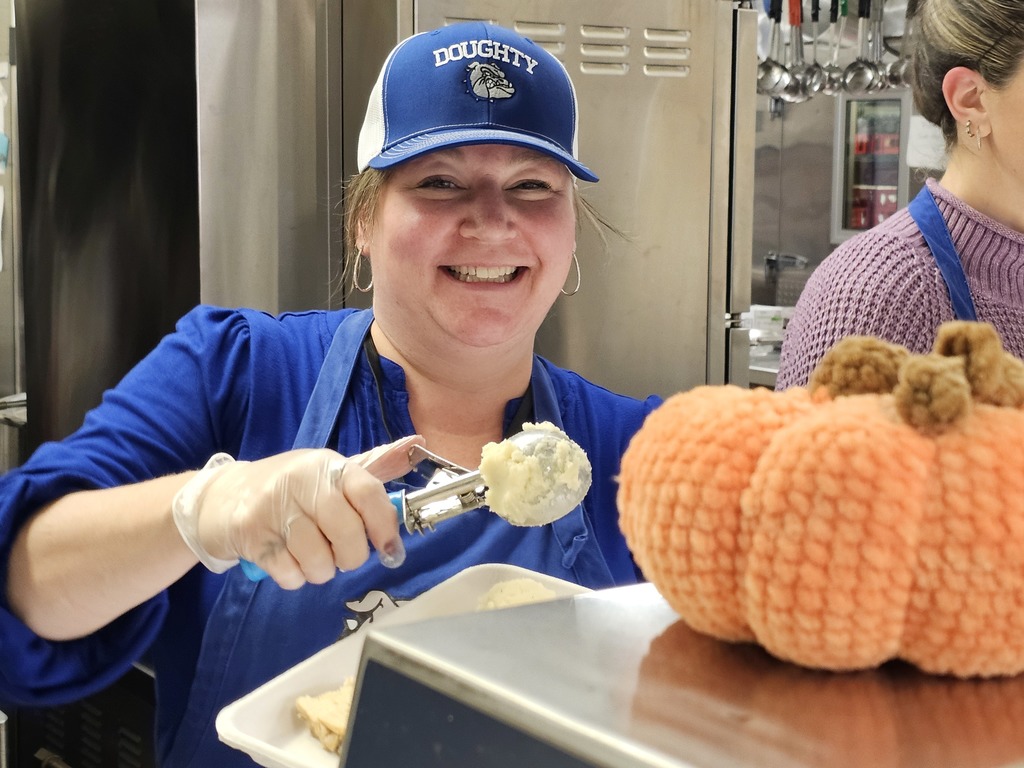 Thank you to members of the superintendent's office for being our guest servers at Doughty today! Thanksgiving lunch is one of our largest serving days of the year. You served 267 students and 42 staff today!