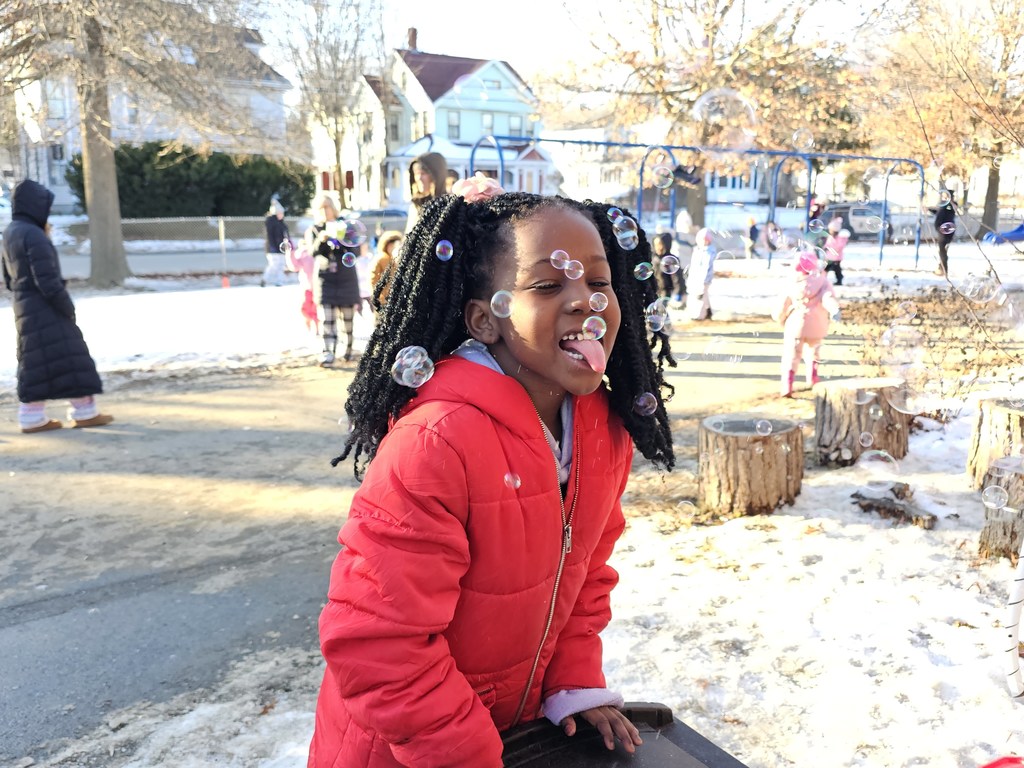 Last week, our Abe Lincoln students did an amazing job earning PBIS rewards, and we were thrilled to have an extra recess! Thanks to their hard work collecting snowflakes for our schoolwide jar, we were also able to earn golden snowflakes for some special surprises!  The celebration included a school-wide pajama day, music and bubbles outside, and a special visit from Officer Mendoza and Sam the Ram! It was a fantastic way to recognize our students' dedication to positive behavior!  