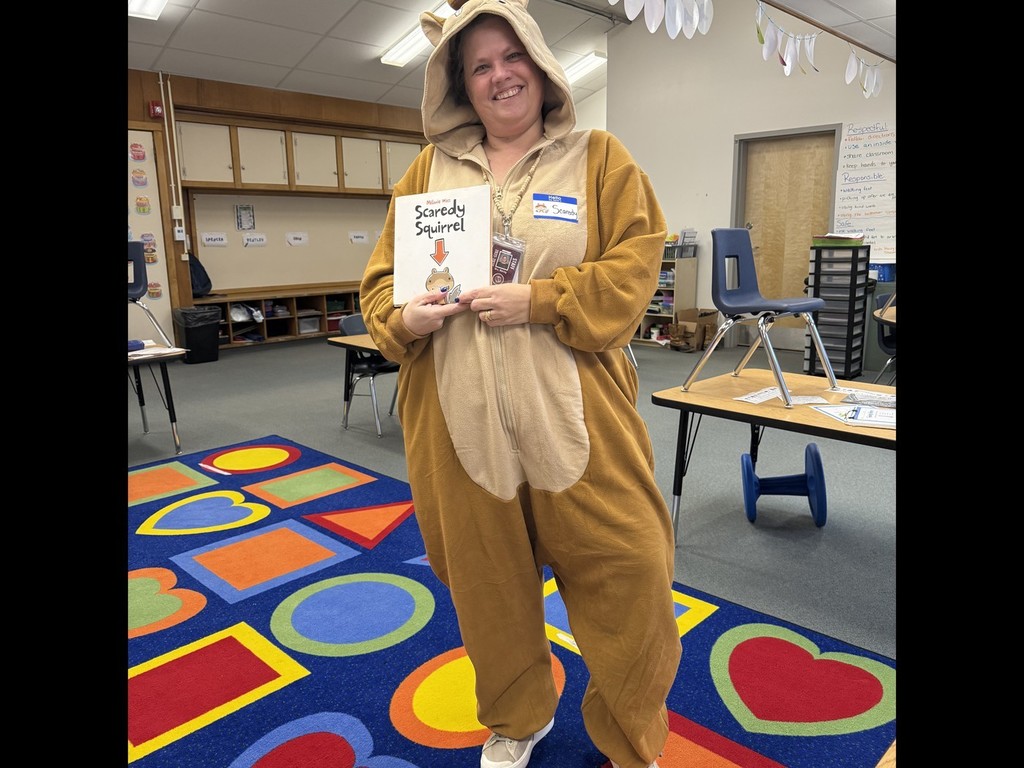 Vine Street School had another amazing PBIS School-Wide celebration on Friday! Students and staff seemed to really enjoy our guest readers & Dress Like a Book Character (or pajamas) day! Here are some fun pictures from the day!