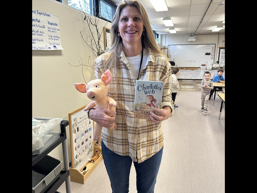 Vine Street School had another amazing PBIS School-Wide celebration on Friday! Students and staff seemed to really enjoy our guest readers & Dress Like a Book Character (or pajamas) day! Here are some fun pictures from the day!