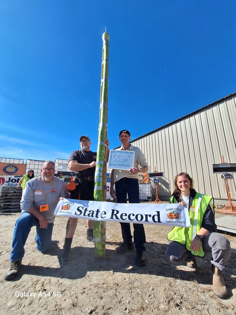 That's a big pumpkin! Congratulations to Mr. Morgan of Fruit Street School for growing the State Champion Pumpkin weighing an incredible 1,847 pounds and a state-record long gourd measuring 155.25 inches. What an amazing achievement! #WeAreBangor