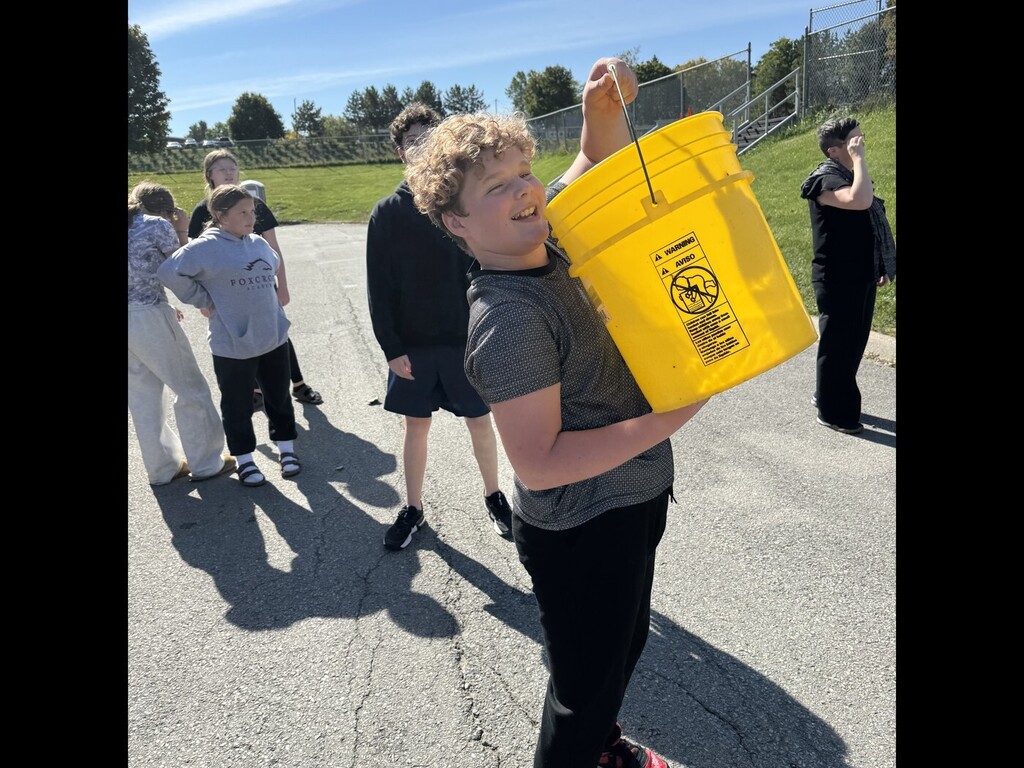 Recently, JFDS 7th graders, who are reading A Long Walk to Water, ran a relay around the school carrying buckets of water to experience what it's like for people who walk long distances every day for clean water. It was a fun, hands-on way to build empathy and bring the book to life! Thanks to Mrs. Bridges, Mrs. Lowe, & Mrs. Gunnell for a fun activity!