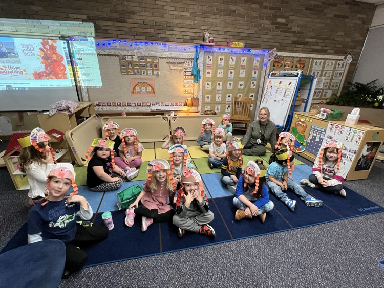 Ms. Tami’s little turkeys.🦃