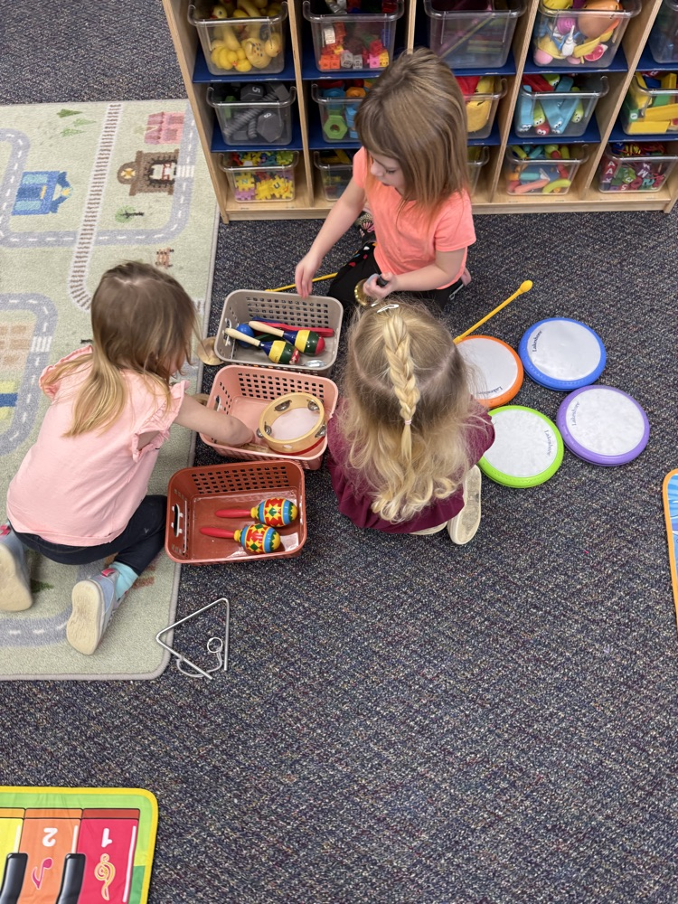 Exploring music during center time! πΆπ₯