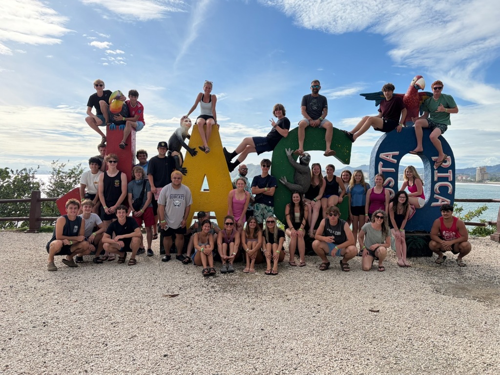 students in Costa Rica
