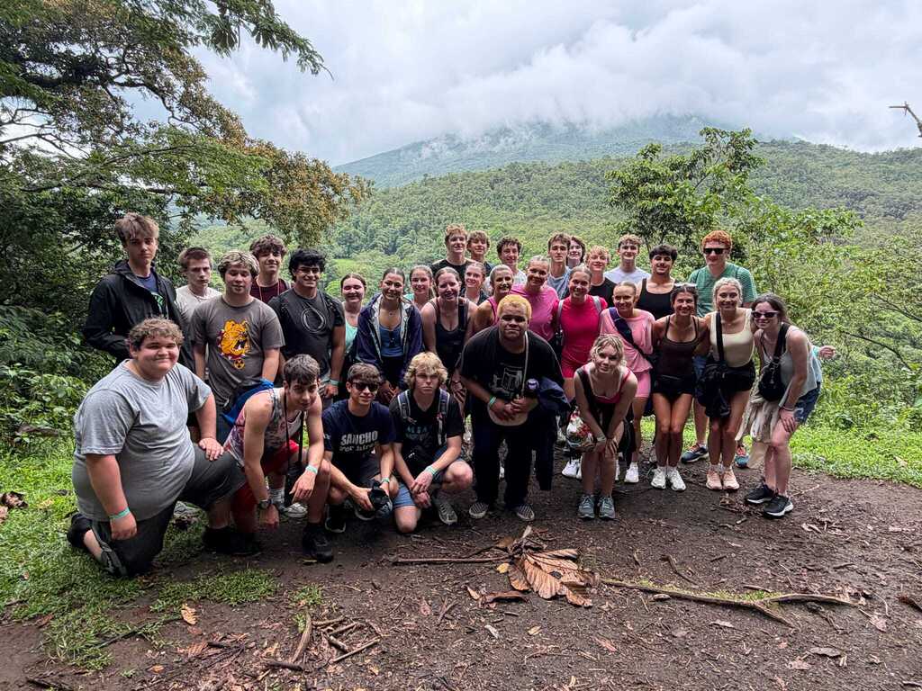 students in Costa Rica