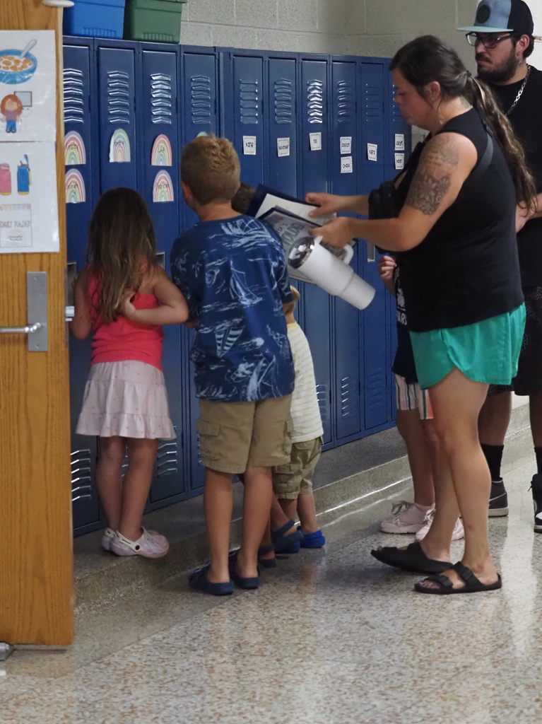kids at open house event