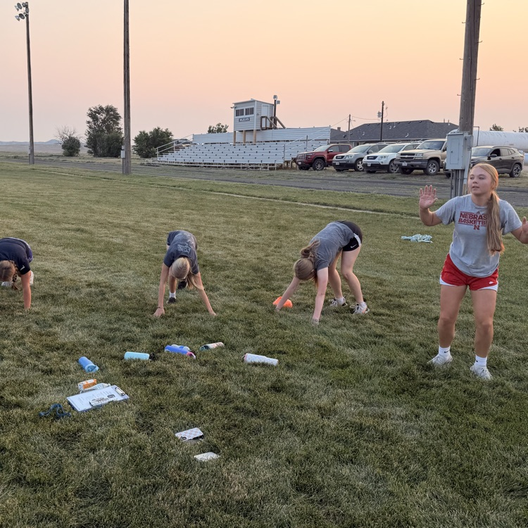 girls conditioning for volleyball