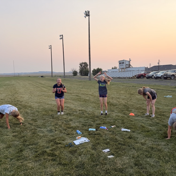 girls conditioning for volleyball