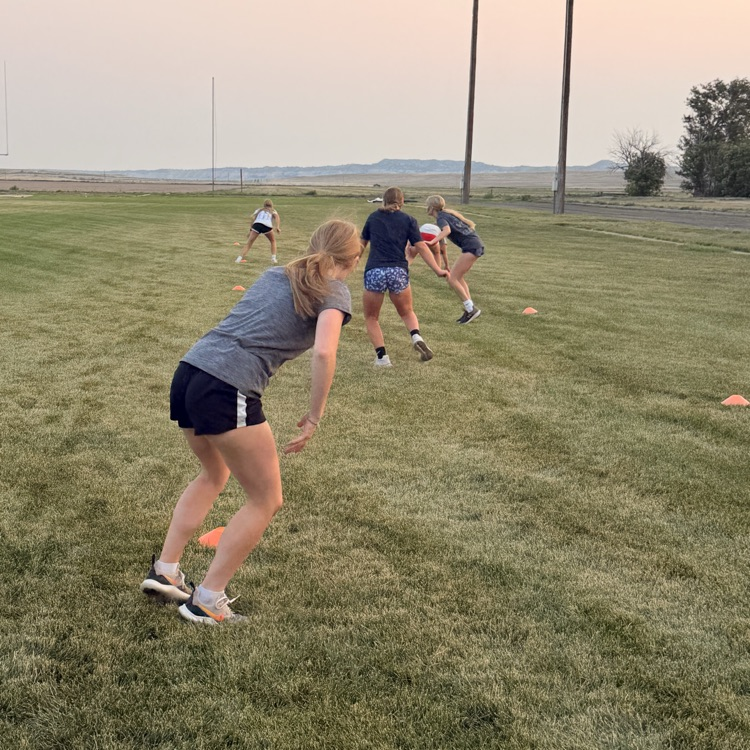 girls conditioning for volleyball