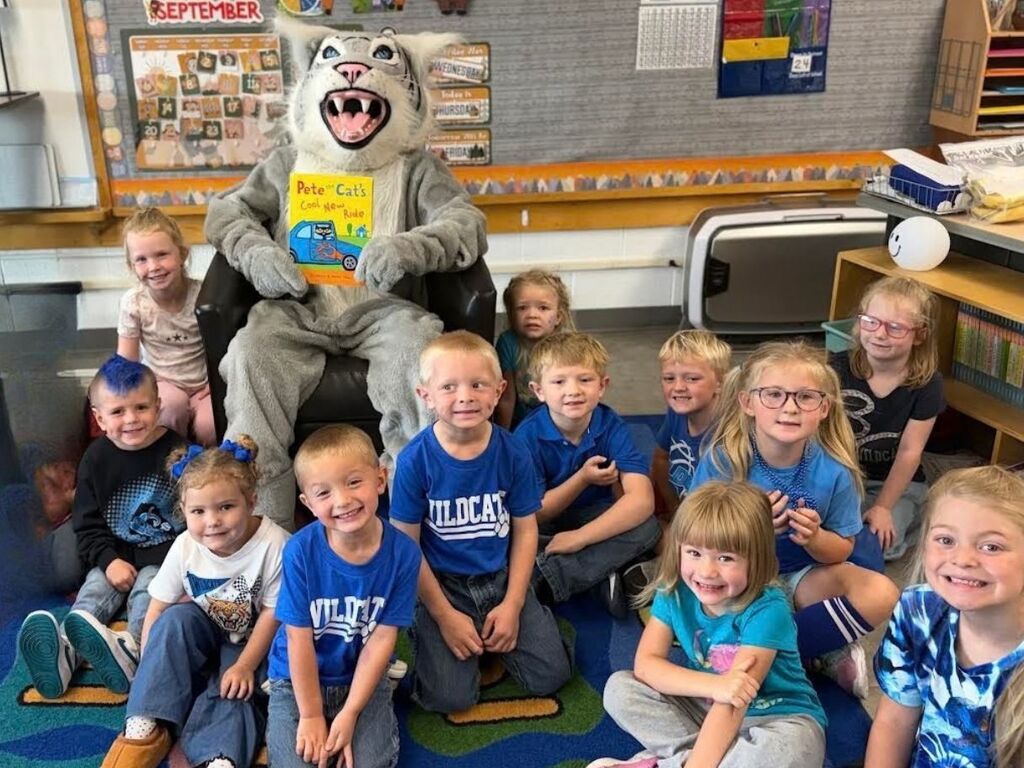Wildcat Reading to Kinder & Pre K