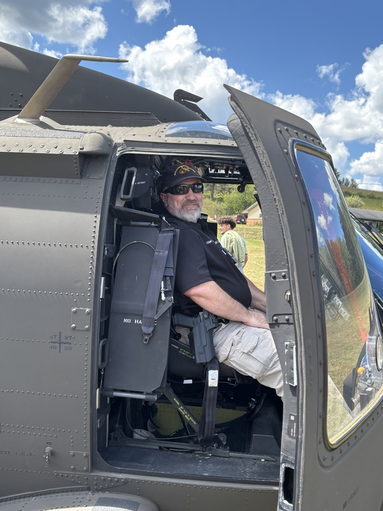 black Hawk helicopter
