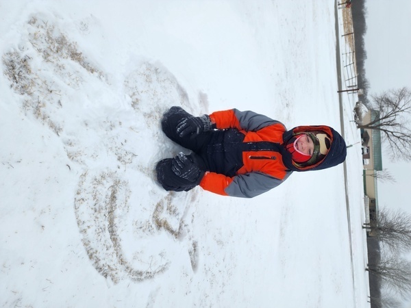 Snow angel time!