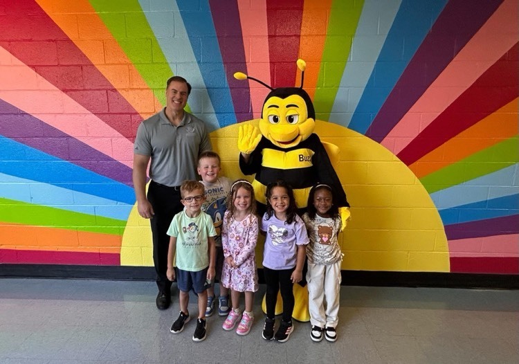 🐝Here's the Buzz!🐝