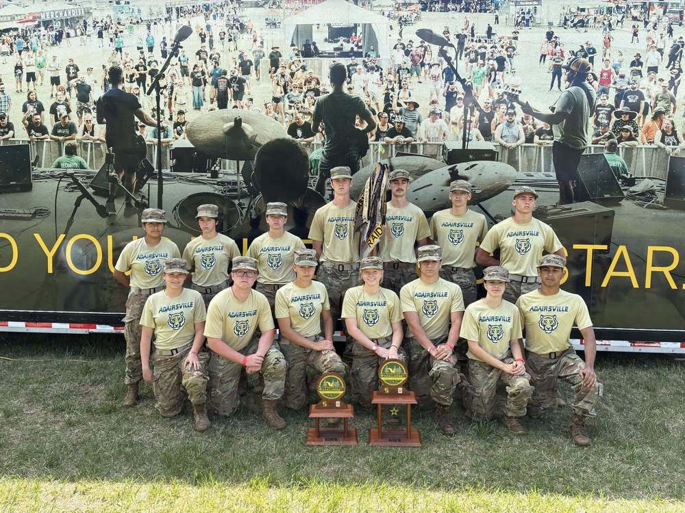PICTURE OF RAIDERS TEAM