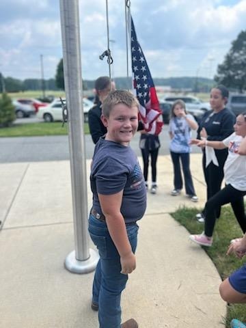 🇺🇸Thank you to Officer Hornback and his Seniors who helped train our new Safety Patrol members for duty!🇺🇸