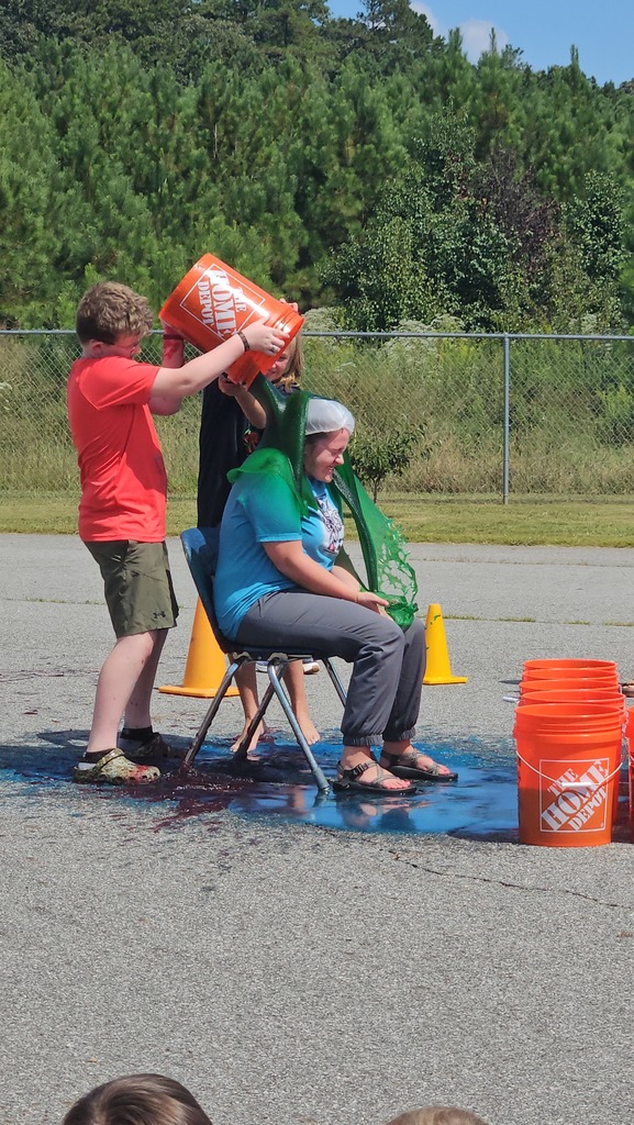 Students and staff had a great time on Friday during the PTCO Slime Day!