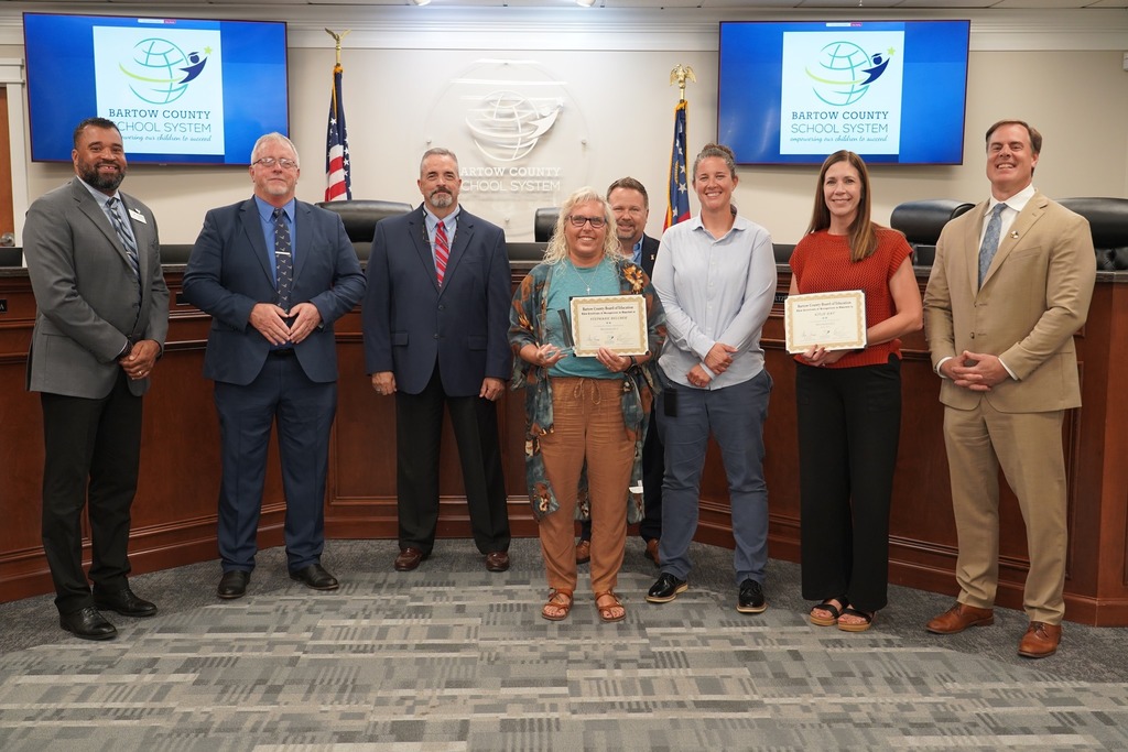 BOARD RECOGNITIONS: COLLABORATIVE TEAM OF DISTINCTION Pine Log Elementary School, fourth grade math  • Kylie Ray* • Stephanie Blecher*  ** A Collaborative Team of Distinction consists of teachers that work collaboratively on an academic planning team that have shown results that equate to student achievement resulting in 50% or higher proficient or above on the EOG/EOC assessment and higher than the state average. **  Asterisks by a name indicate a teacher who has received this award last year