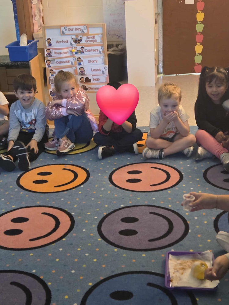“ Pre-K has had such a fun time learning about apples this week! We’ve learned about life cycles, voted on our favorite apple, made apple volcanoes and ended our week making homemade apple sauce! 🍎🍏 “