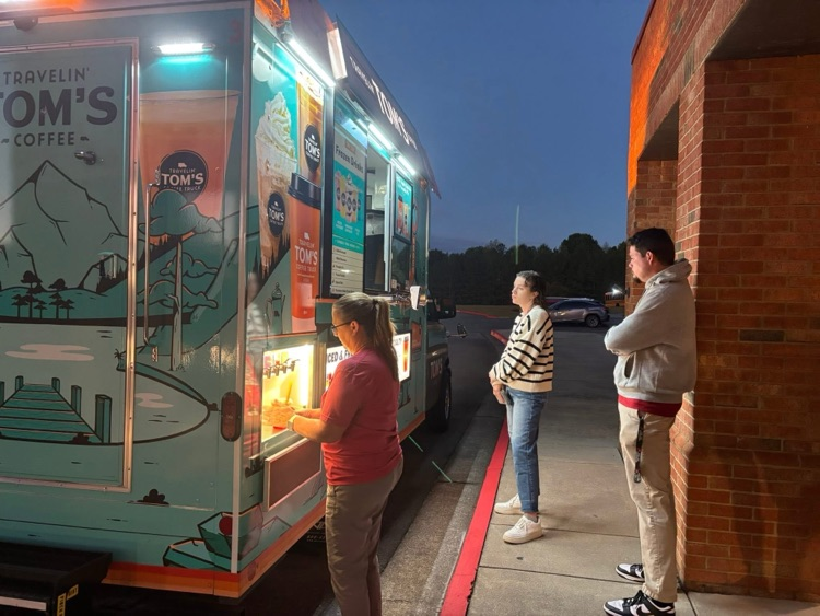 Coffee + teachers = the best kind of energy! Thank you Tom’s Coffee Truck for rolling up and fueling our staff with smiles (and caffeine 😉) this morning!